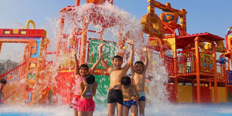 共有100多個遊樂項目。