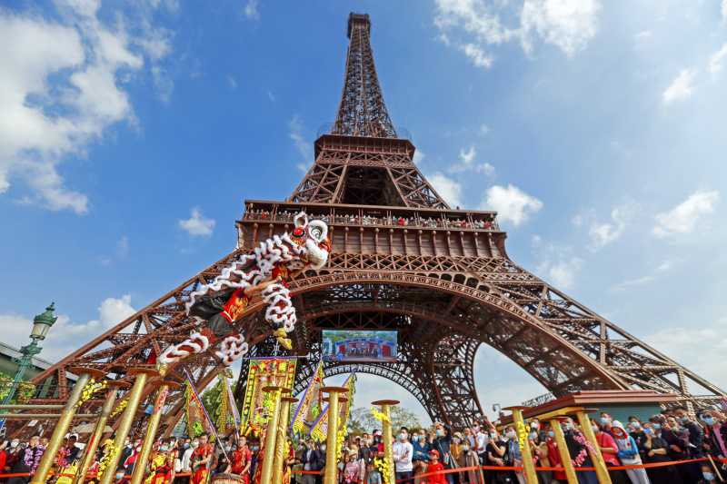 以縮小版世界地圖聞名。