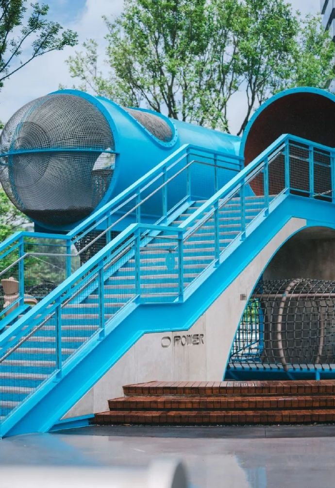 經改造後成為結合休閒、娛樂、公園和商業的藝術空間。（圖片來源：微博@糖糖糖衣）