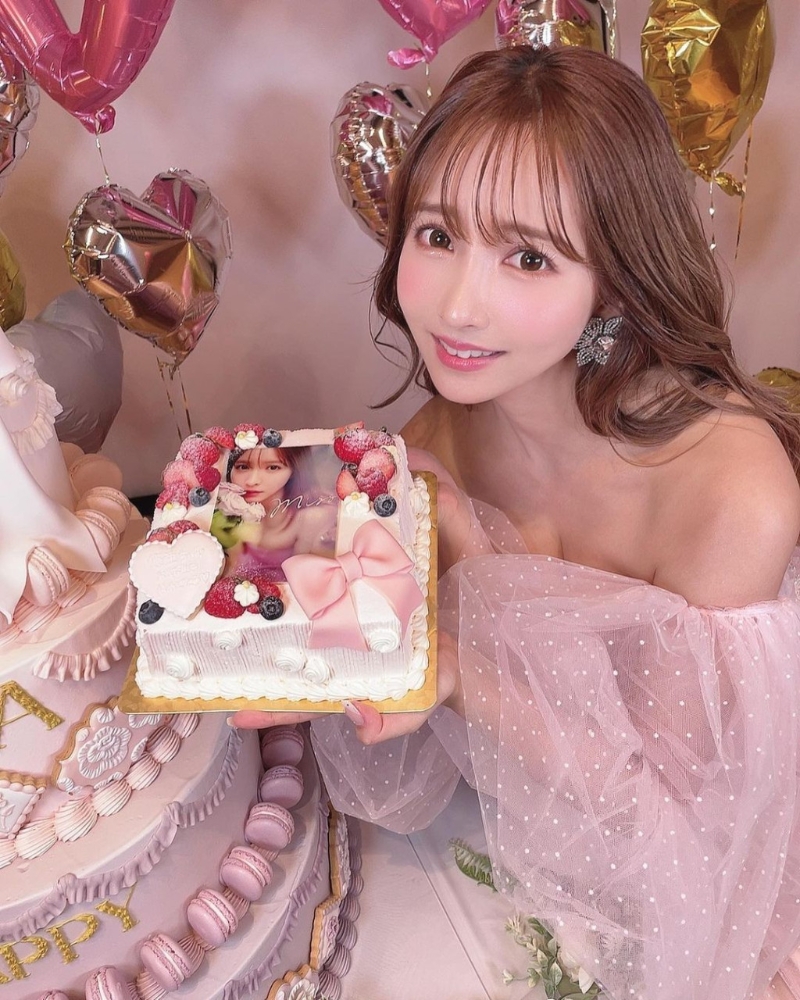 三上悠亞即將踏入30歲，是AV界的天后