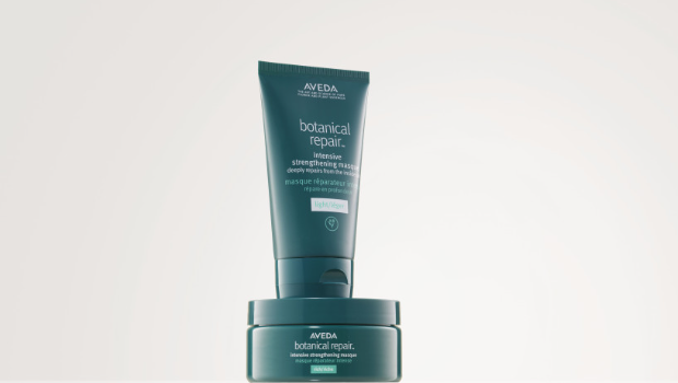 Aveda三重修復草本系列滋潤發膜備有輕盈及滋潤型（$480及$630），即時修復強化發絲，提供深層護理。