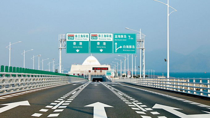 截至下午5時逾9500人成功抽簽 截至下午5時逾9500人成功抽簽