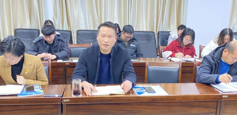 局長梁某已被免職 局長梁某已被免職