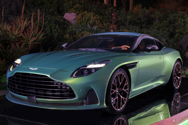 Aston Martin DB12 Aston Martin DB12