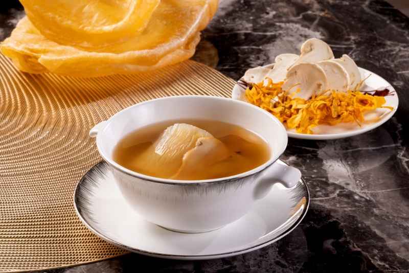 松茸螺片燉花膠 松茸螺片燉花膠