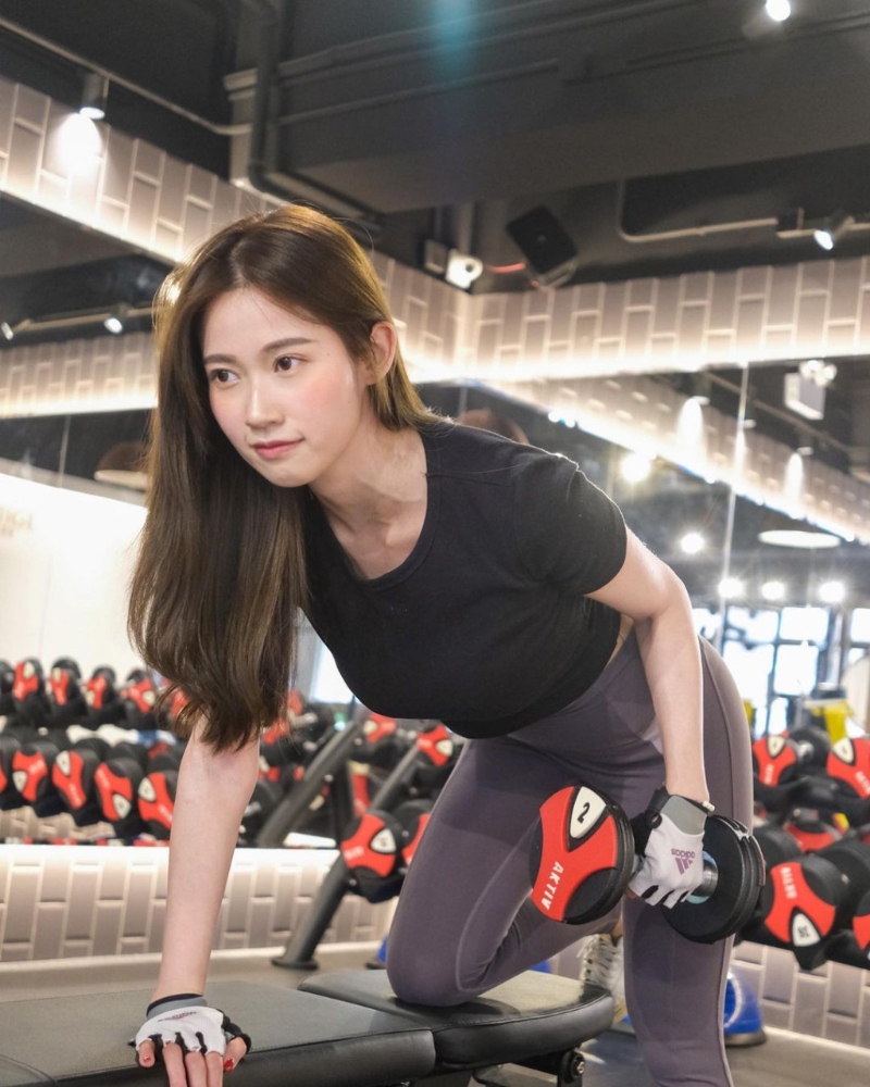 波波最近積極健身。