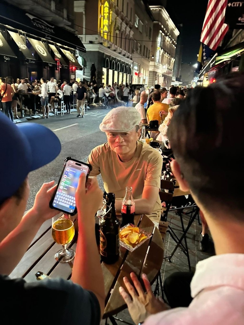 馬云在薩拉熱窩現身 馬云在薩拉熱窩現身