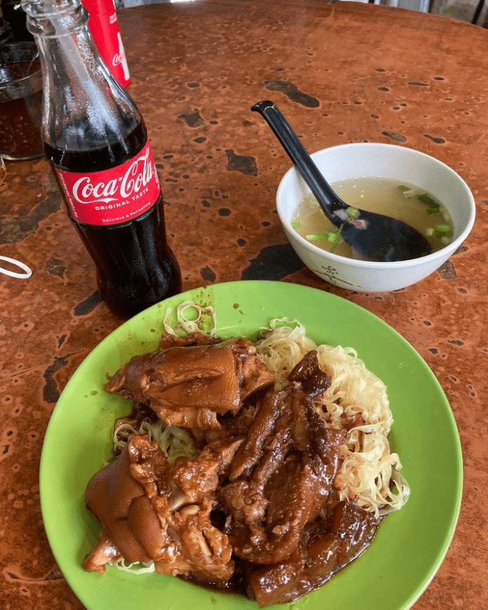 牛筋腩撈面 牛筋腩撈面