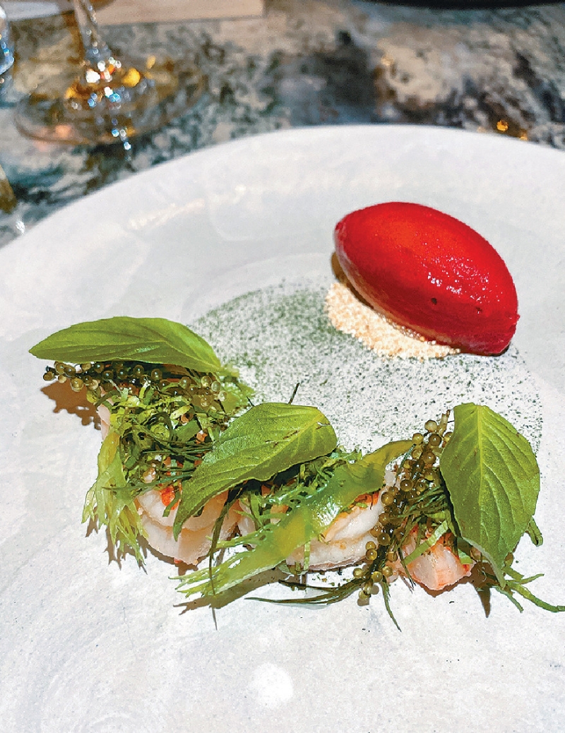 鮮蝦配海葡萄伴紅菜頭雪葩 鮮蝦配海葡萄伴紅菜頭雪葩