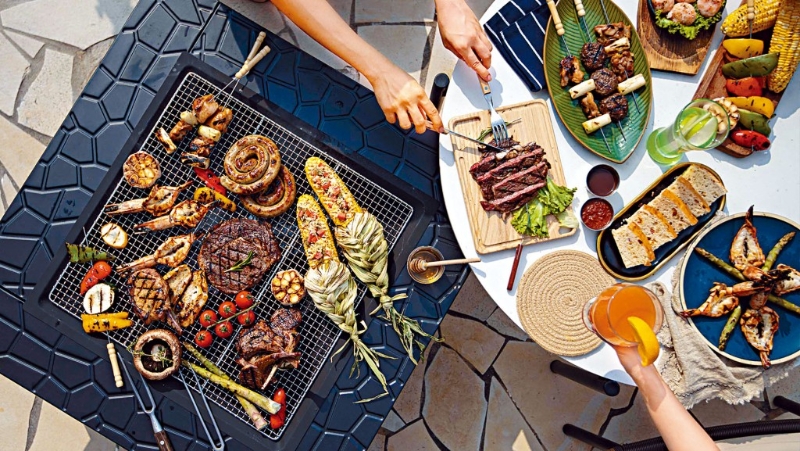 挪亞方舟Harvest Beachside Chill滋味燒烤美饌套餐4位，原價＄1,600、優惠價＄1,388、9月29至30日優惠價＄1,588，另免費獲贈8罐汽水。（N）