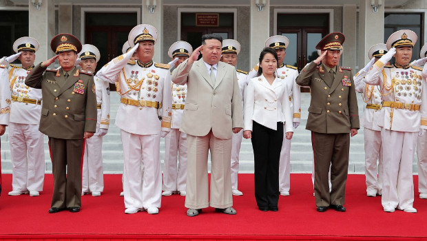 今次是朝鮮媒體相隔100多天后，再次報道金主愛陪同金正恩出行的消息。