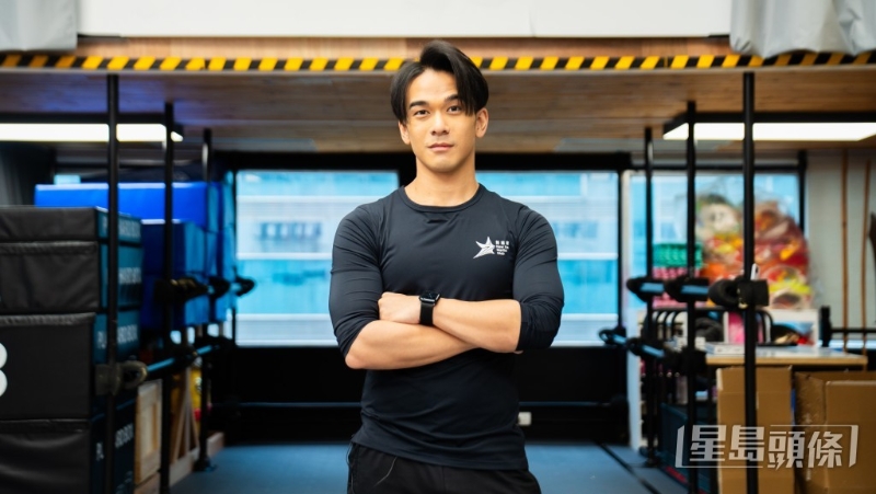 由電影武打明星龐景峰（Andrew）主理。