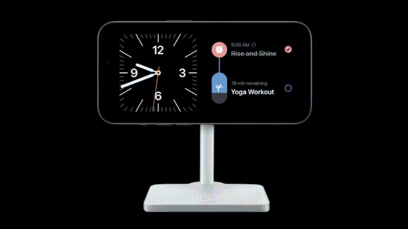 iPhone 15 Pro可以配合iOS 17開啟待機顯示模式。