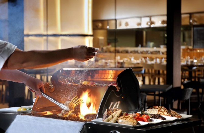 炭燒即場BBQ主題自助晚餐送椰皇特飲