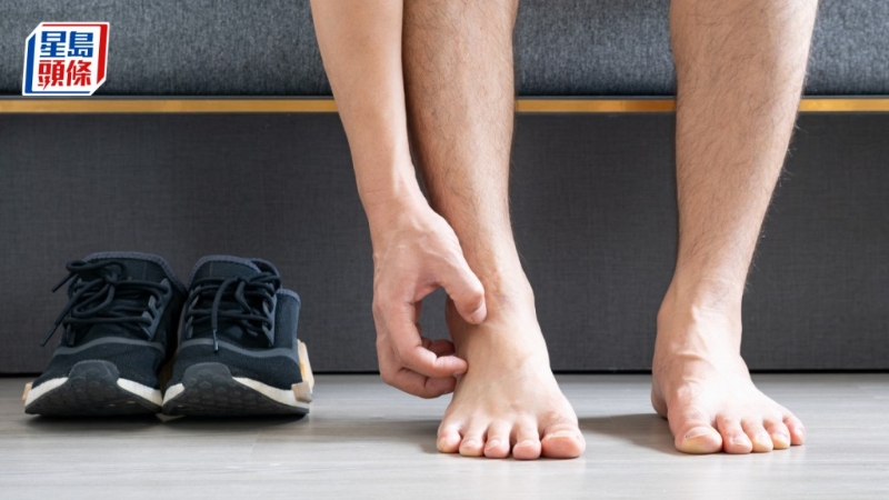 穿拖鞋雨靴涼鞋，忽略3點可致濕疹香港腳，醫生教4招快速干鞋