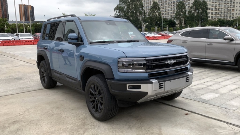 剛面世的方程豹四驅越野車。