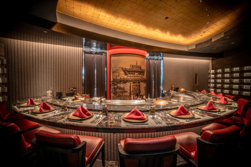 三原主打日式鐵板燒。