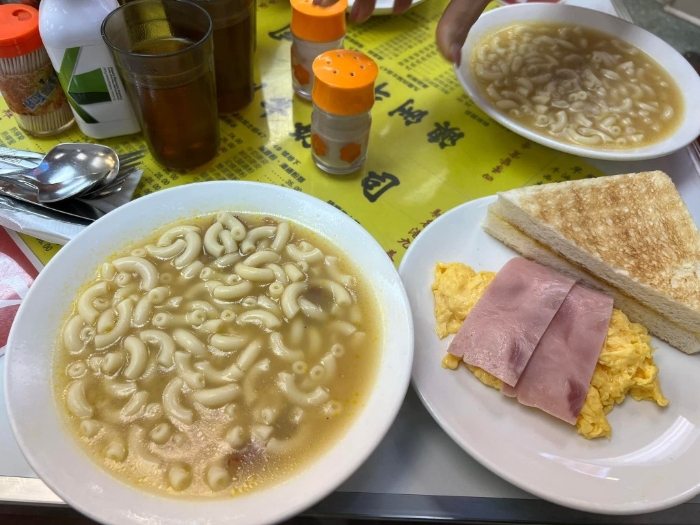 光榮冰室(九龍灣店) 光榮冰室(九龍灣店)