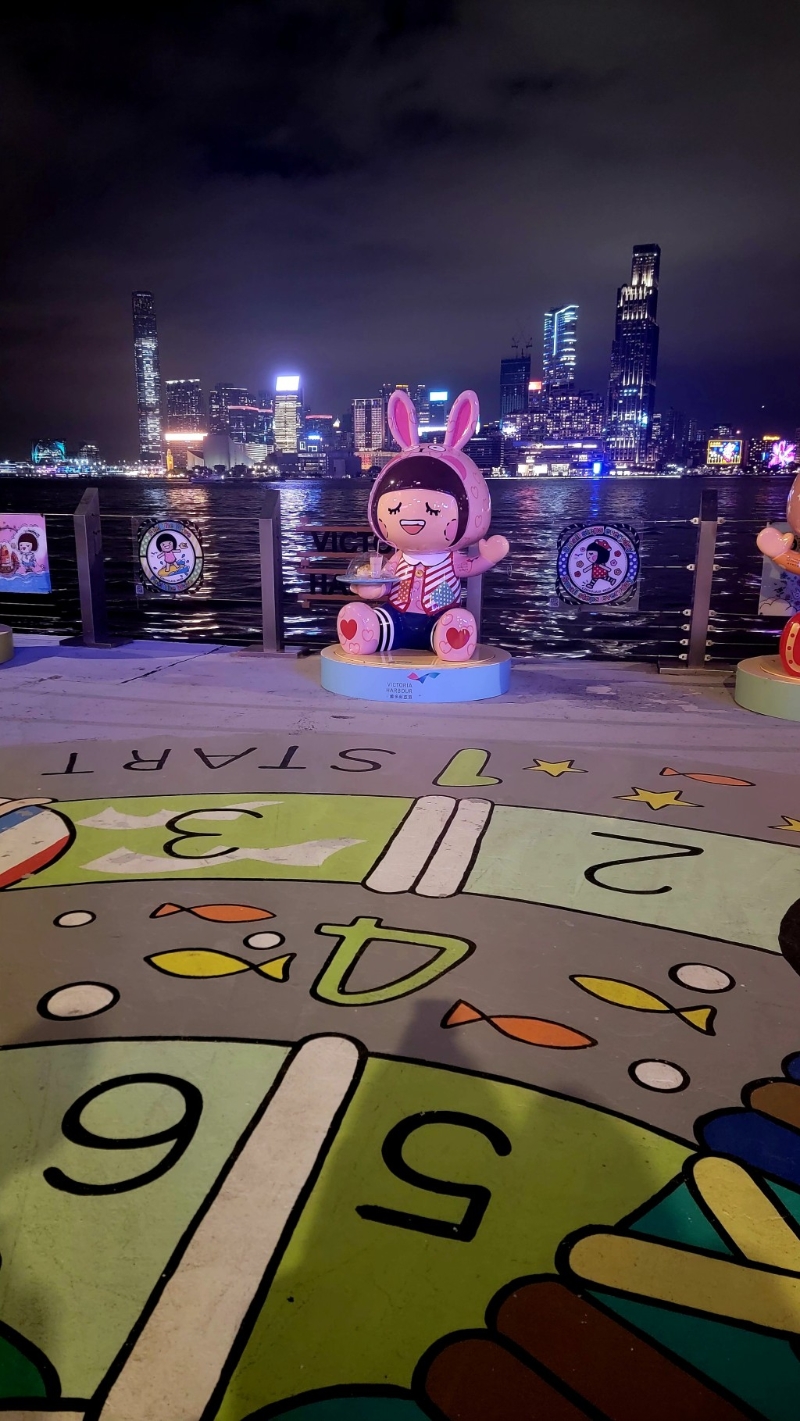 香港發展局和海濱事務委員會亦即將于下周的11月24日（五）和25日（六），一連兩晚在灣仔“水上運動及康樂主題區”舉辦《海濱動感夜》