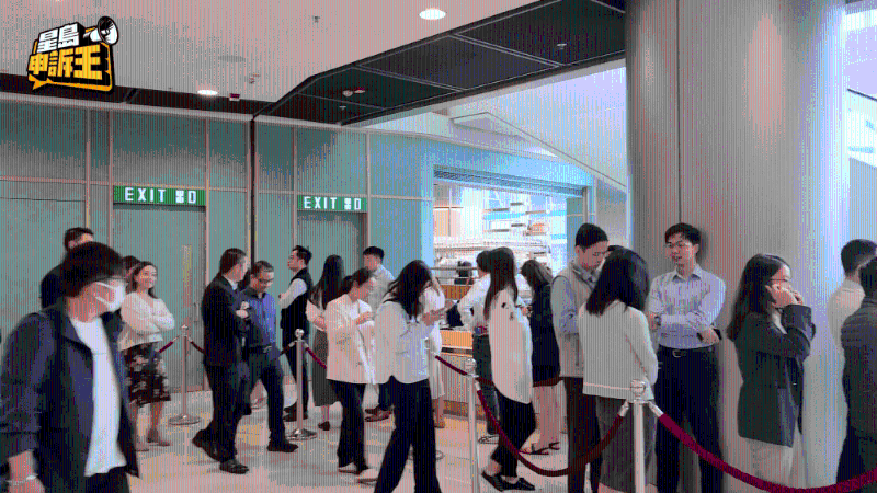 上午11時開賣，各餐廳便開始出現人龍。.png