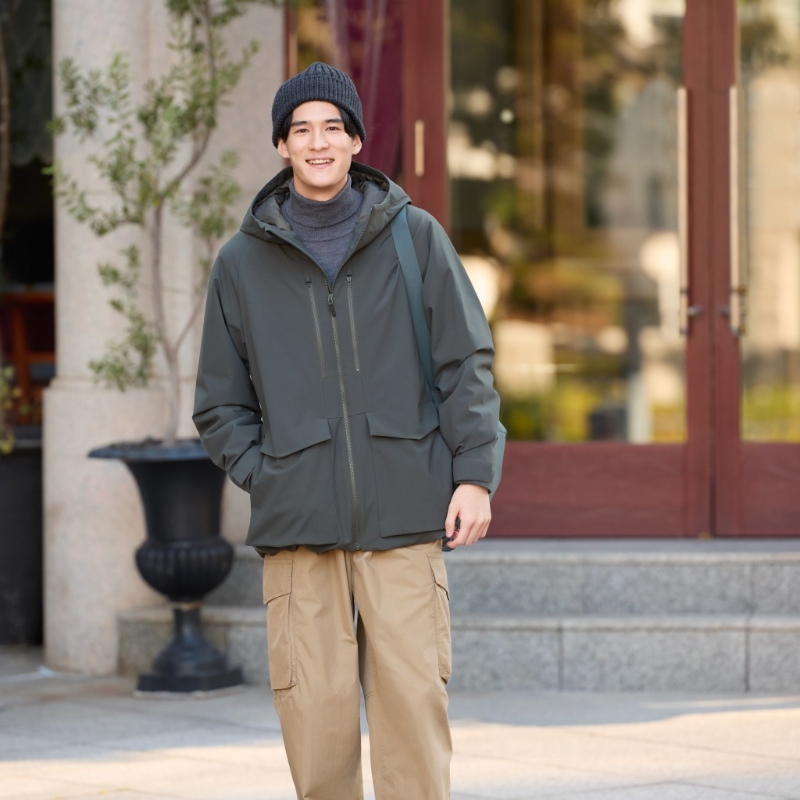 男女通用Hybrid羽絨連帽外套、原價$899、感謝價$699、U。