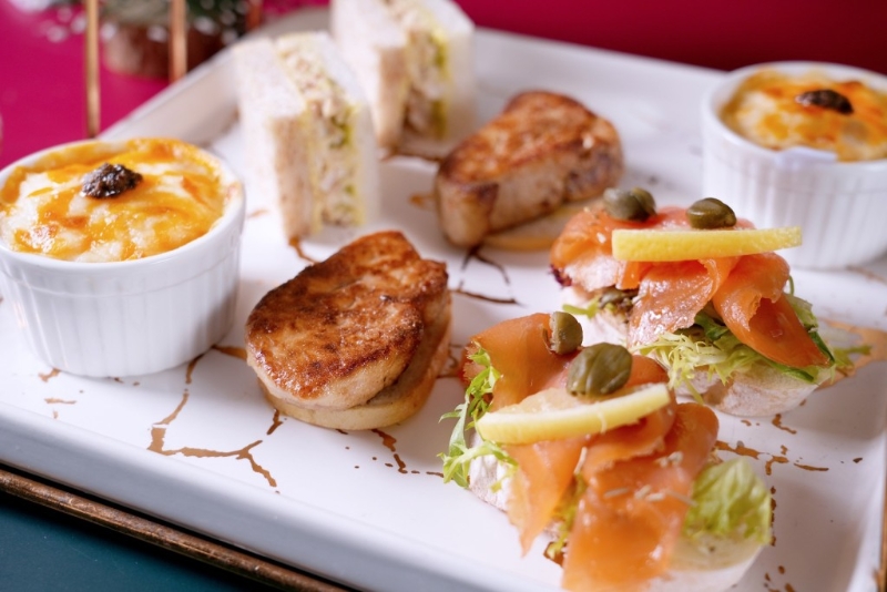 9: 8度海逸酒店聯乘BHAWá圣誕節慶下午茶送護膚套裝(圖片來源:kkday) 9: 8度海逸酒店聯乘BHAWá圣誕節慶下午茶送護膚套裝(圖片來源:kkday)