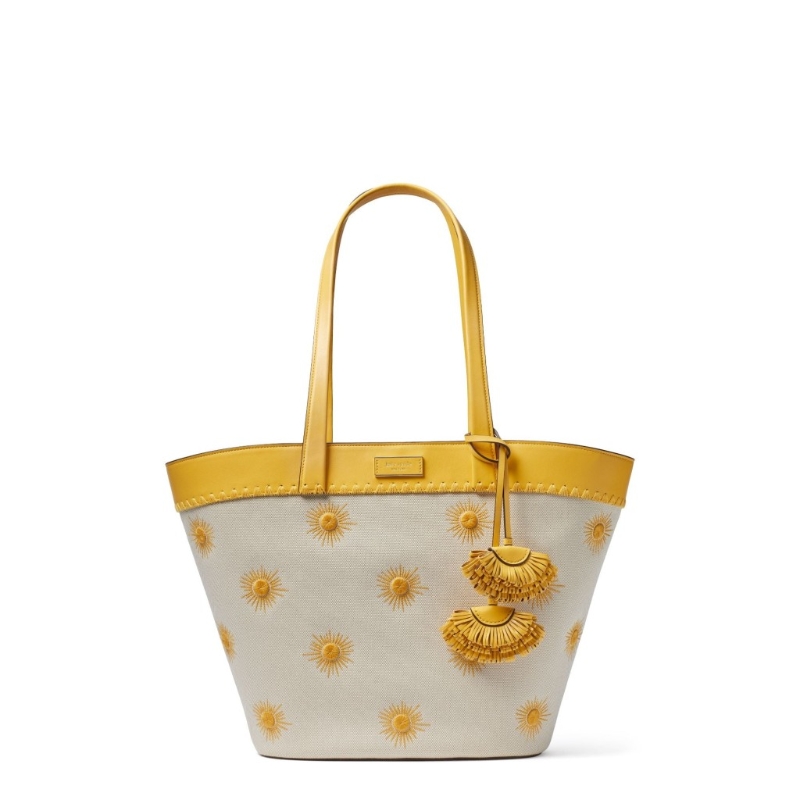 Women The Pier Embroidered Canvas Medium Tote - Yellow:$960(原價$3,000) Women The Pier Embroidered Canvas Medium Tote - Yellow:$960(原價$3,000)