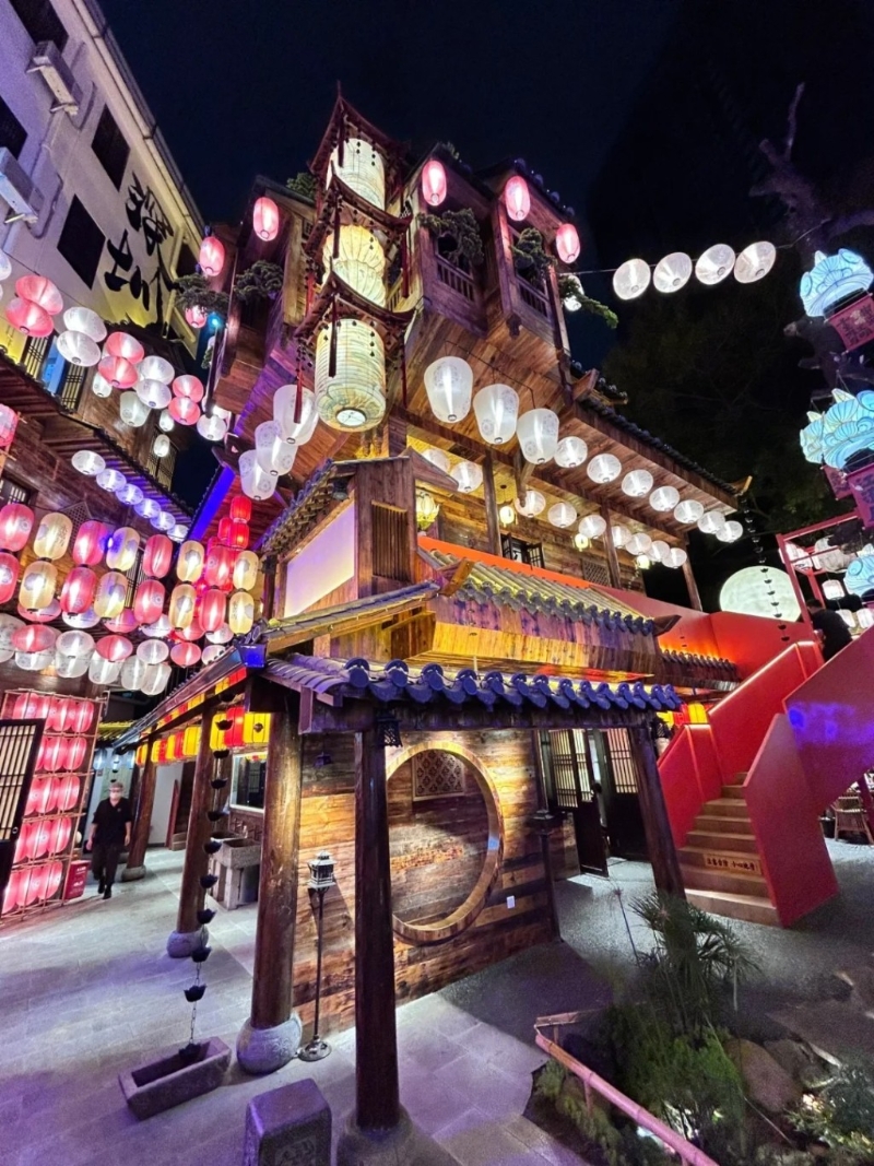 彷佛將整個長安大唐不夜城搬到深圳 彷佛將整個長安大唐不夜城搬到深圳