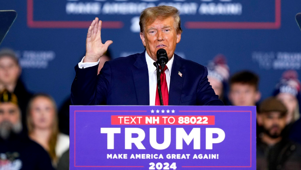 美國總統拜登19日在競選活動上，誤將黨內對手黑莉（Nikki Haley）當成民主黨前眾院議長裴洛西猛轟。