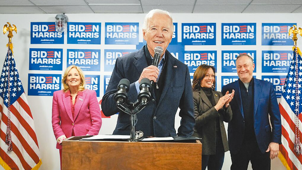 美國南卡羅來納州3日舉行民主黨首場黨內總統初選，爭取連任的美國總統拜登以96.8％得票率，獲壓倒性勝利。