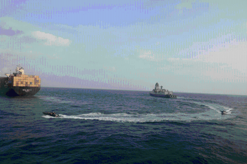 也門叛軍襲商船首致命1 也門叛軍襲商船首致命1