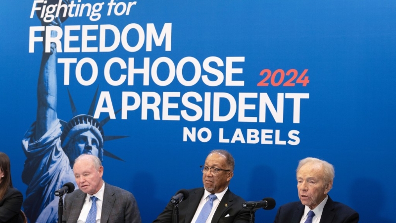 “無標簽”(No Lables)高層早前開記者會 “無標簽”(No Lables)高層早前開記者會