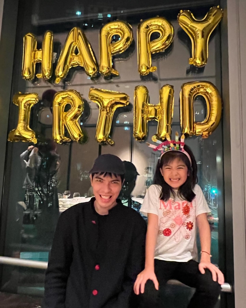 蕭敬騰與波妞表情一致。