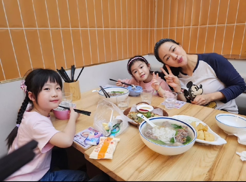 李漫芬經羅湖北上紀錄恐怖人潮11 李漫芬經羅湖北上紀錄恐怖人潮11