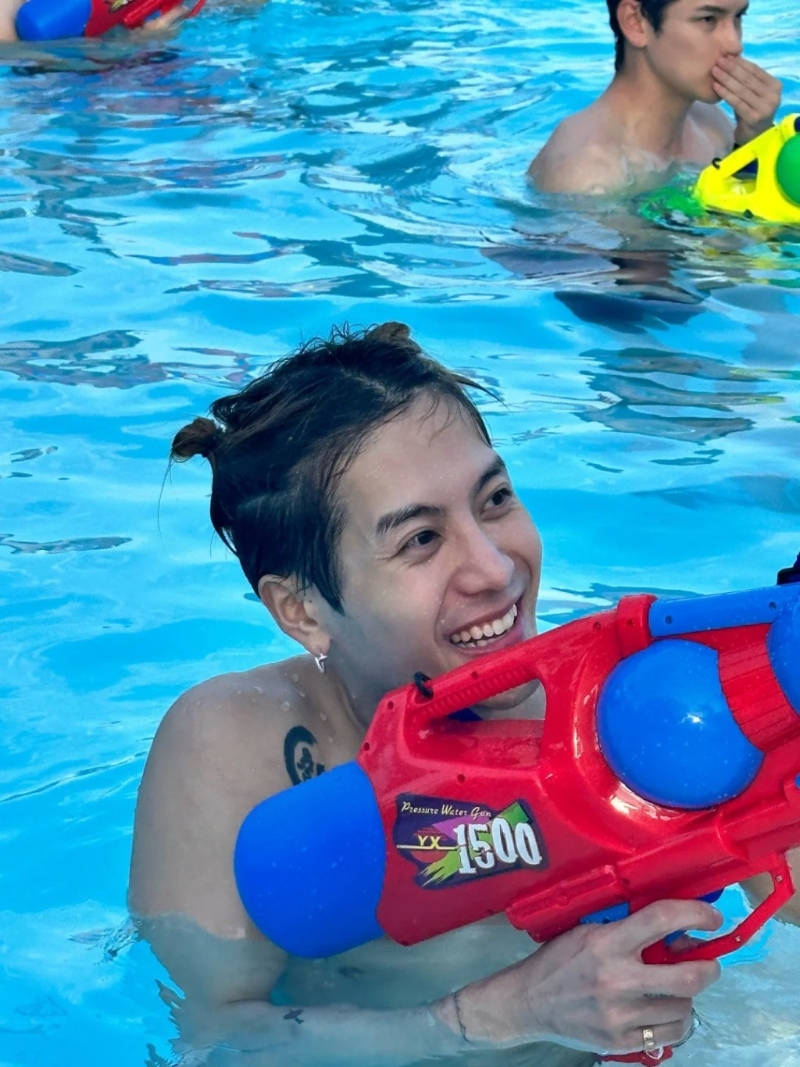 林峯老婆獨自去布吉狂歡？3