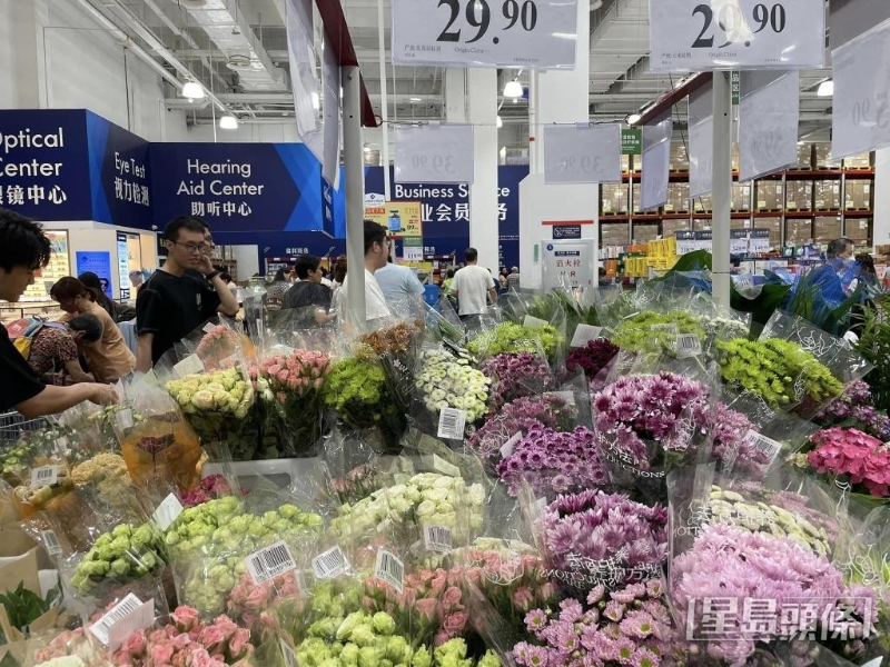 內地超市10枝郁金香售29.9元人民幣