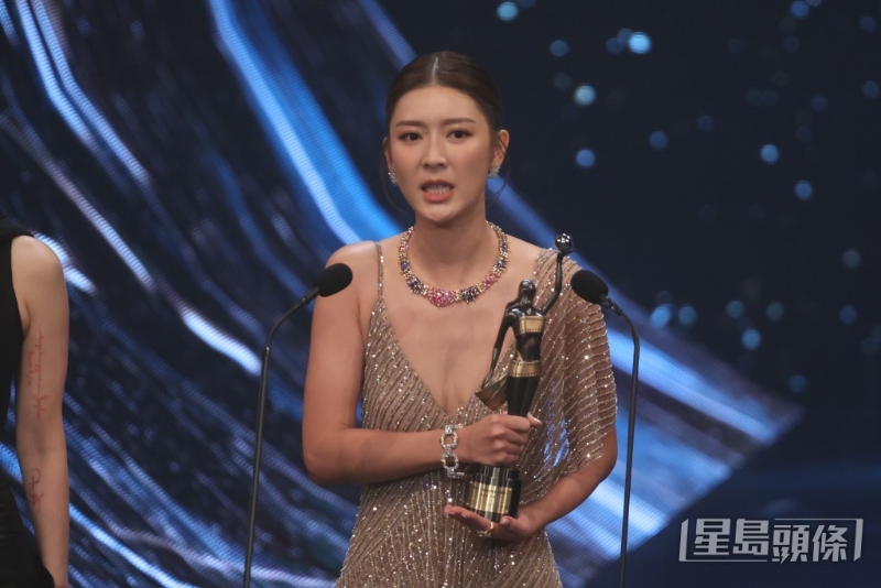 余香凝憑電影《白日之下》首度榮登金像獎影后。