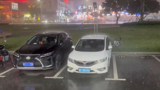 澳門珠海晚間現冰雹 澳門珠海晚間現冰雹