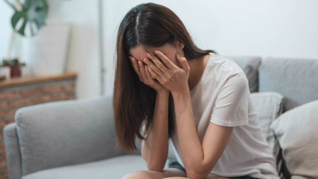 女子“初夜獻網友” 女子“初夜獻網友”