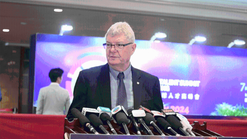 David Cardwell David Cardwell