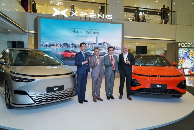 今午出席XPENG登場儀式暨品牌首個車展的主禮嘉賓包括：（左起）小鵬汽車財務與會計副總裁吳佳銘、名譽副董事長兼聯席總裁顧宏地博士、森那美汽車集團大中華區董事總經理李森耀及董事總經理Andrew Basham。