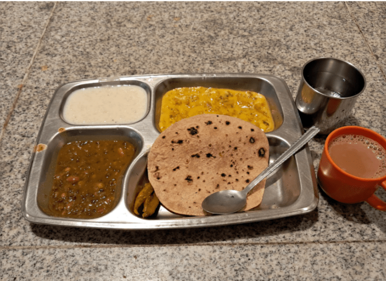 錫克教源于印度廟內提供的飯餐都是印度菜 錫克教源于印度廟內提供的飯餐都是印度菜