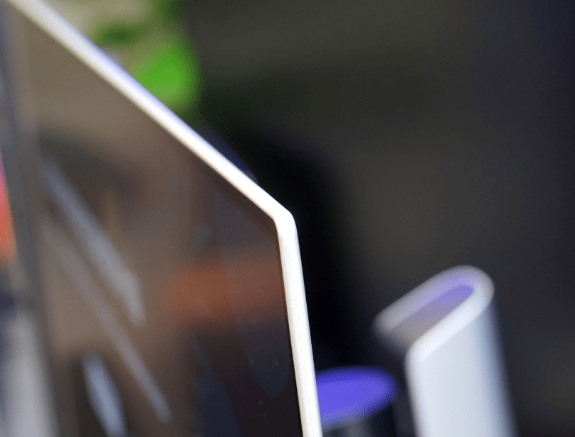 機身纖薄 機身纖薄