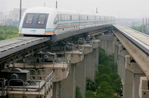 磁浮列車 磁浮列車