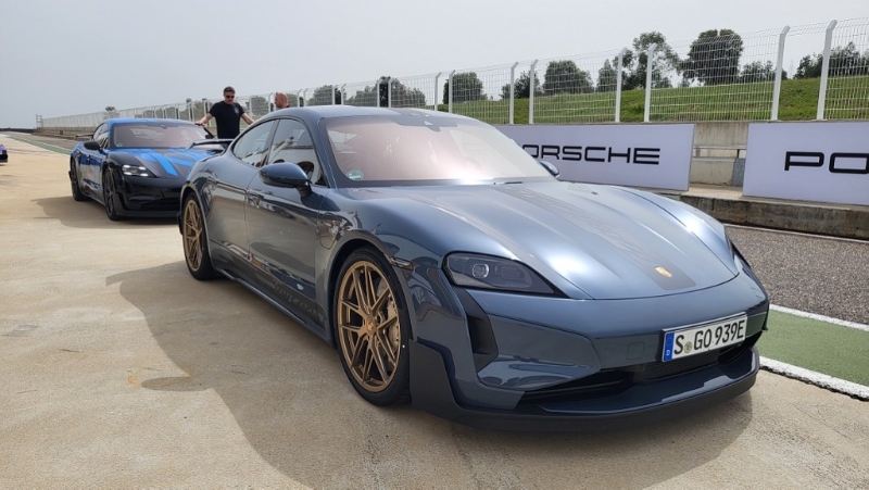 保時捷強調Taycan Turbo GT不是限量版，在全球市場均有發售，中國內地售價公布為1,998,000人民幣起，香港定價剛剛公布為HKS3,878,000起。