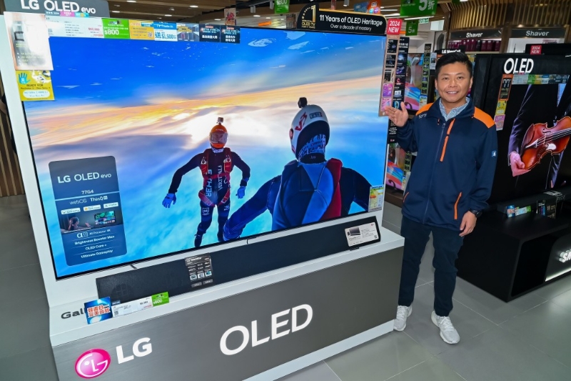 豐澤Customer Supervior Gary Tang指出，挑選電視尺寸主要考慮兩大因素，一是觀看距離，二是電視畫質。