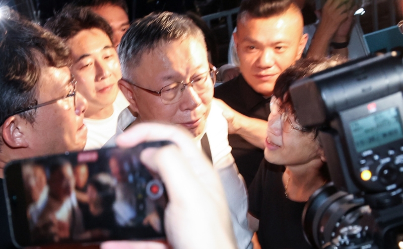 民眾黨主席柯文哲身陷京華城案。