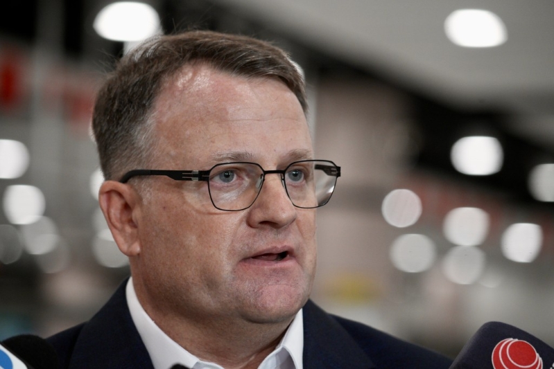 Simon Manning認為政策是方便業界經商的一大創舉。