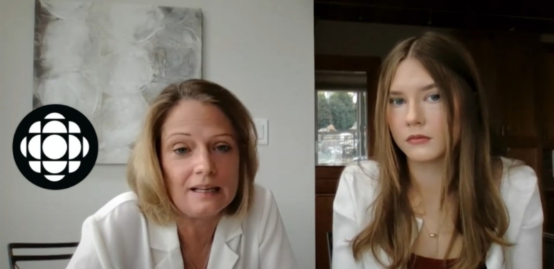 坎拉及母親凱瑟琳接受媒體訪問。