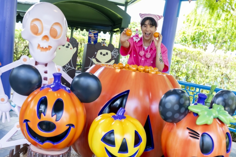 焦點項目7：迪士尼萬圣彩蛋樂，在巨型南瓜內抽抽迪士尼朋友鎖匙扣公仔，為萬圣做型加分！